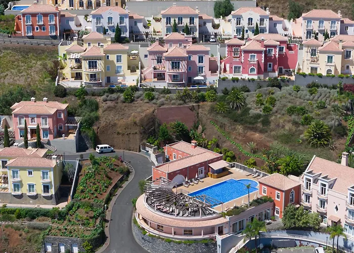 Luxury Pembe Palheiro Village By Madeira 别墅