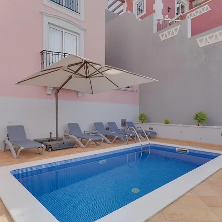 Вилла Luxury Pembe Palheiro Village By Madeira