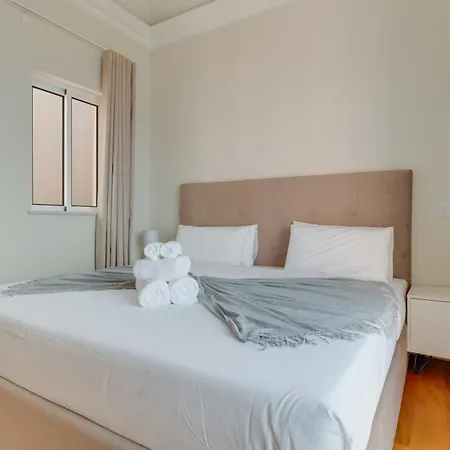 Luxury Pembe Palheiro Village By Madeira Villa *