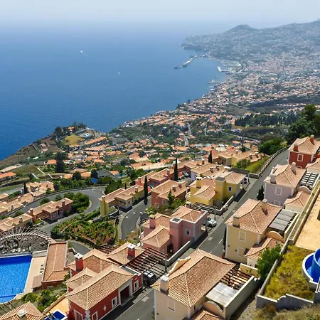 Вилла Luxury Pembe Palheiro Village By Madeira Фуншал