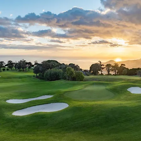 Luxury Pembe Palheiro Village By Madeira Φουνκάλ