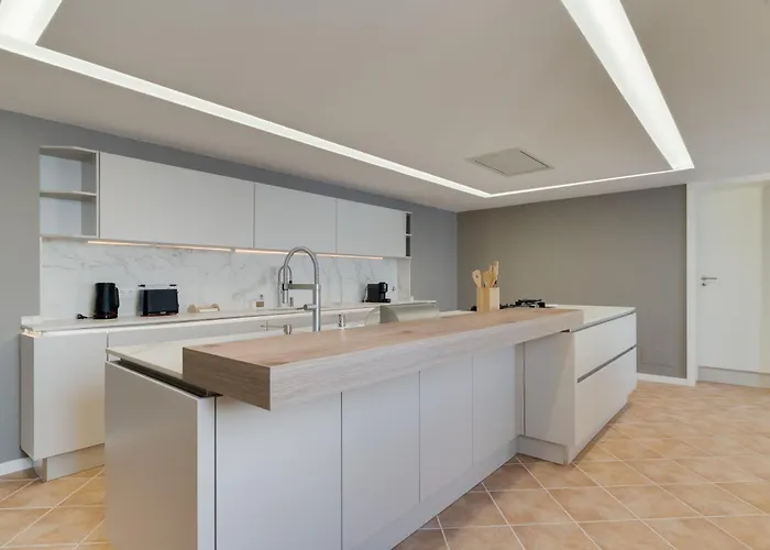 Luxury Pembe Palheiro Village By Madeira *