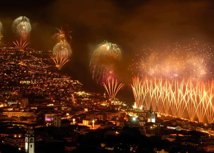 Luxury Pembe Palheiro Village By Madeira Vila