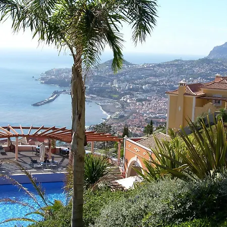 Luxury Pembe Palheiro Village By Madeira * 푼샬